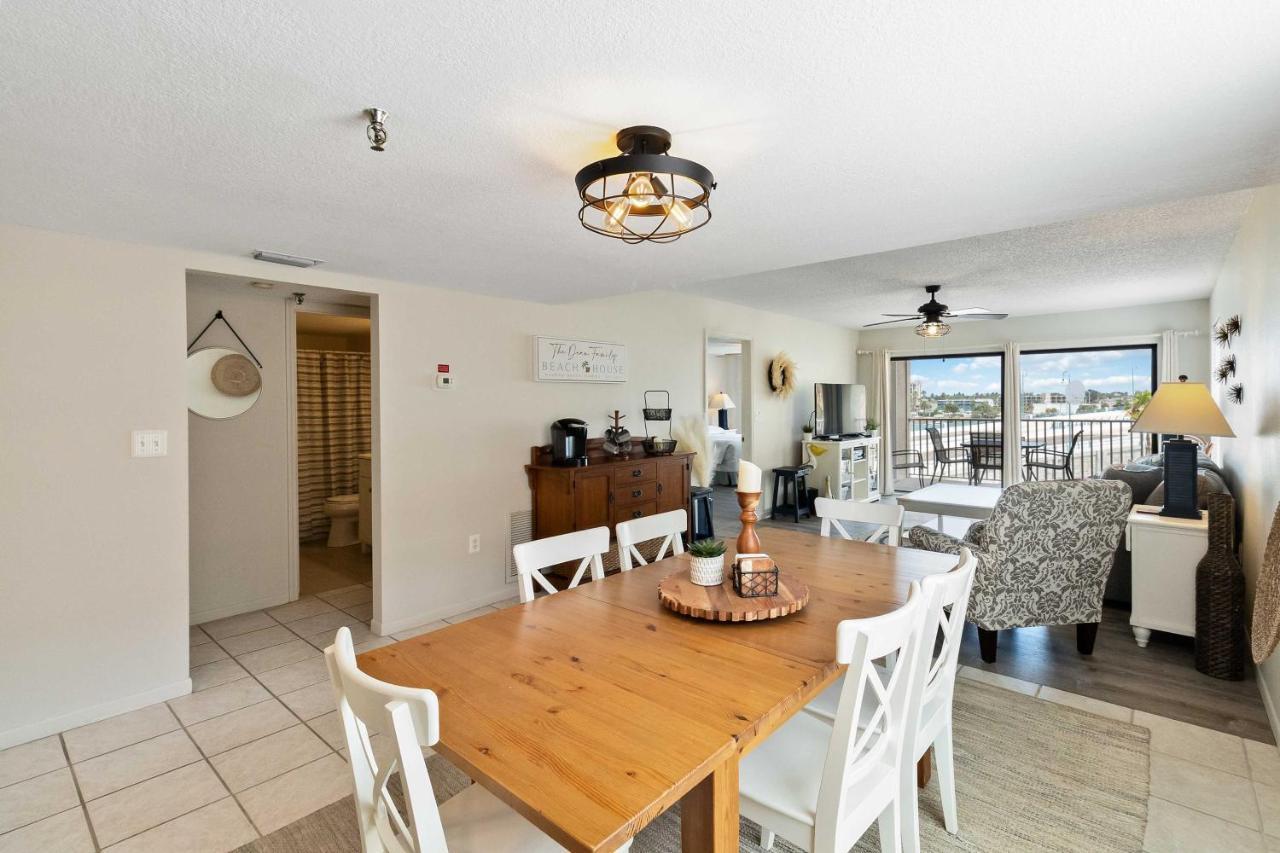 301 Beach Place Condos St. Pete Beach Exterior foto